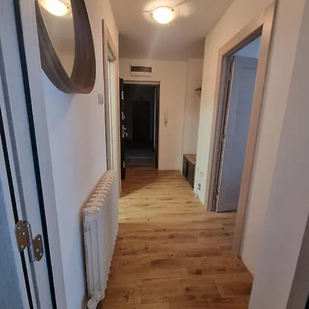 Ann Ii Apartamento *